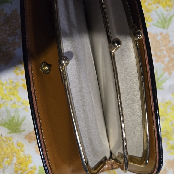 Leather wallet - Picture 5 of 6